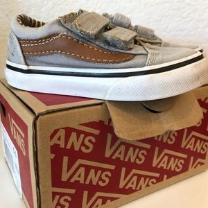 VANS| Toddler Grey Velcro Sneaker